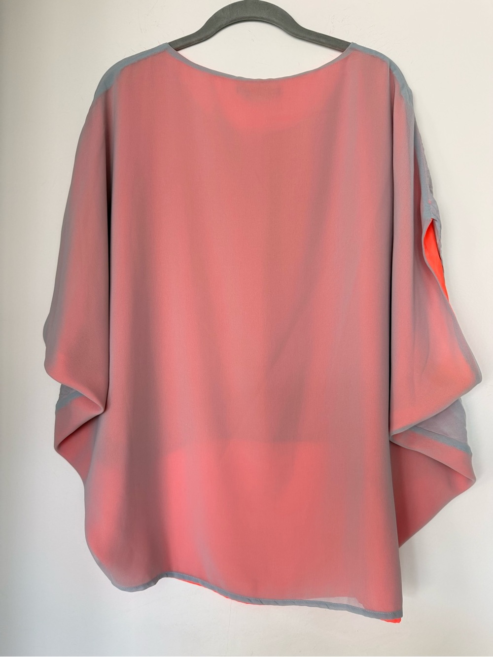 BCBGMaxAzria Gray Sheer Overlay Top with Coral Underlayer - Picture 3 of 5